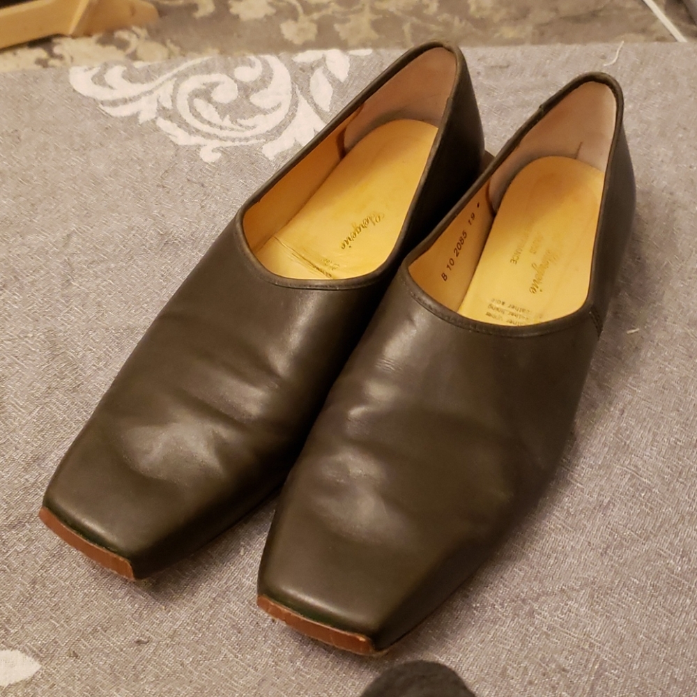 LAST CHANCE Robert Clergerie Olive Green Flats Size 11M